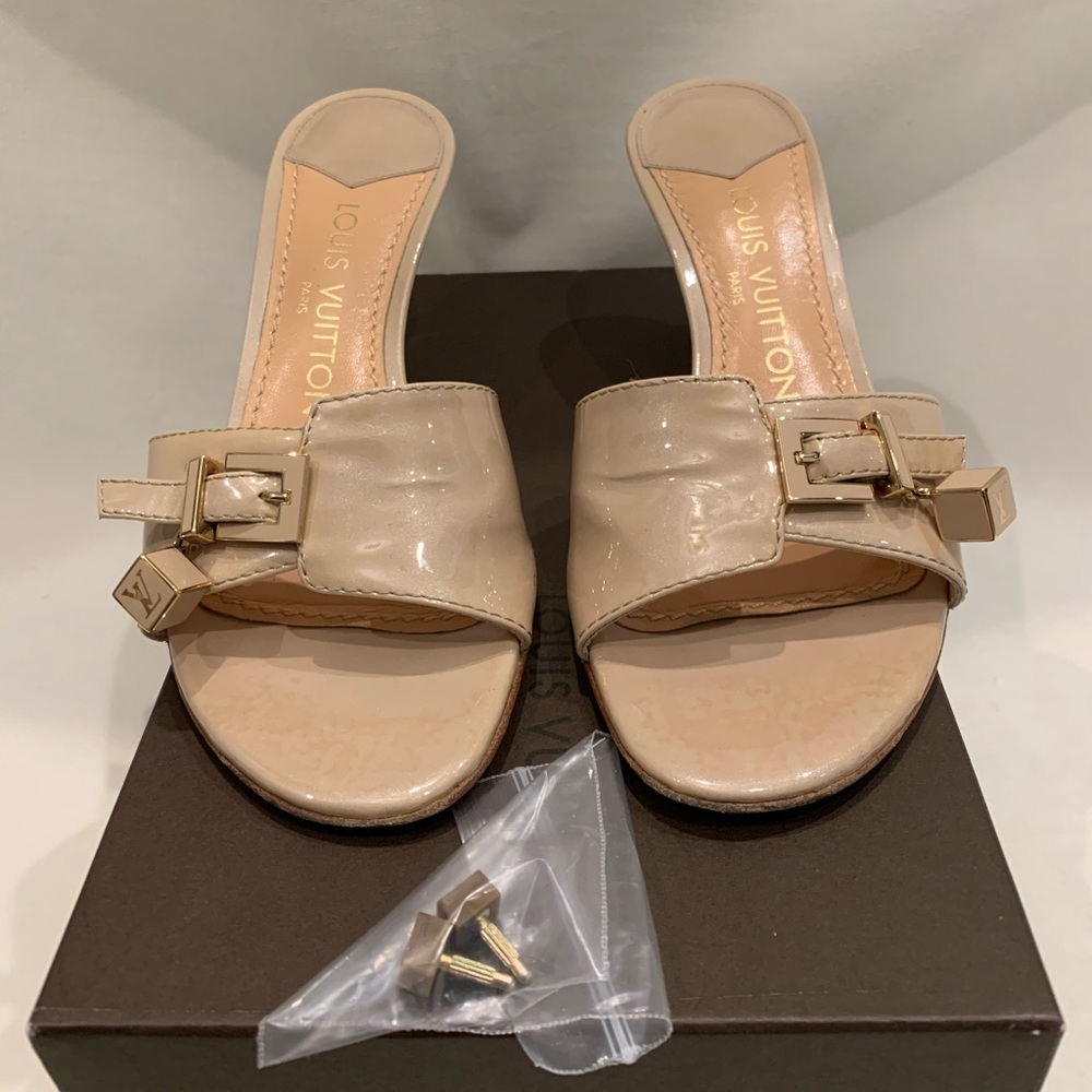 Louis Vuitton Vernis Dice Mule Shoes. - Picture 8 of 8